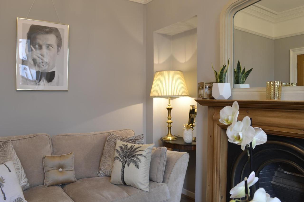 덤프리스 Stunning Period Townhouse With Garden, Walking Distance To Town 빌라 외부 사진